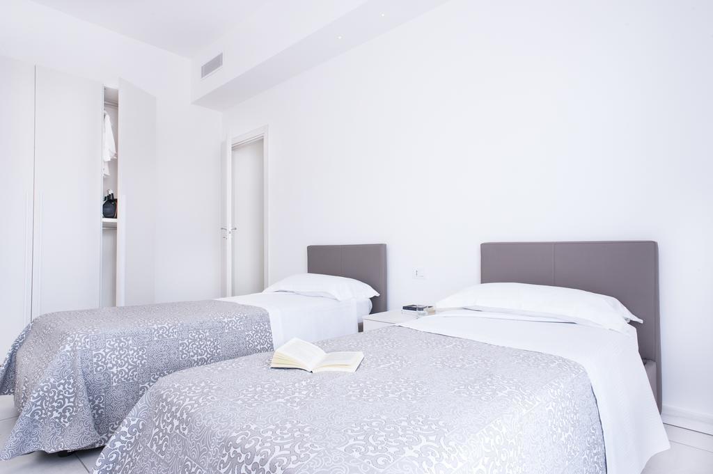 Capo dʼOrlando Vuelle Residence Apartments חדר תמונה